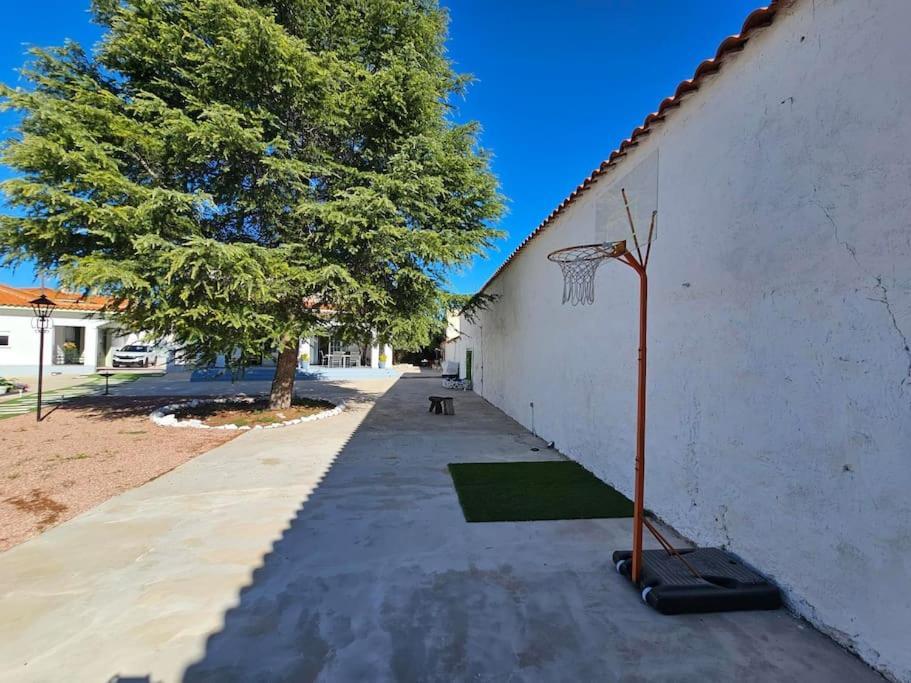 הוילה Fuentiduena de Tajo La Casa Del Arbol מראה חיצוני תמונה