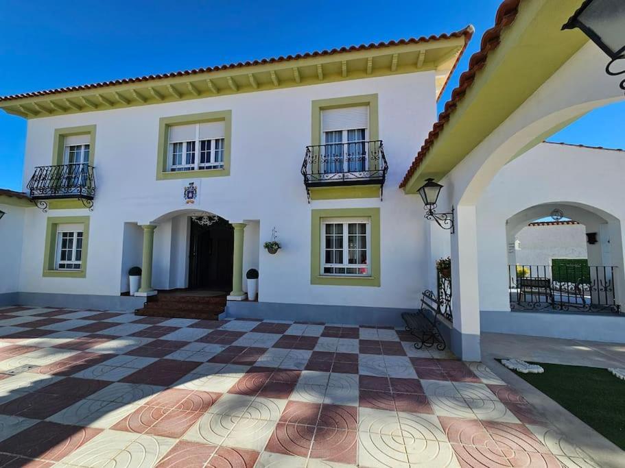 הוילה Fuentiduena de Tajo La Casa Del Arbol מראה חיצוני תמונה