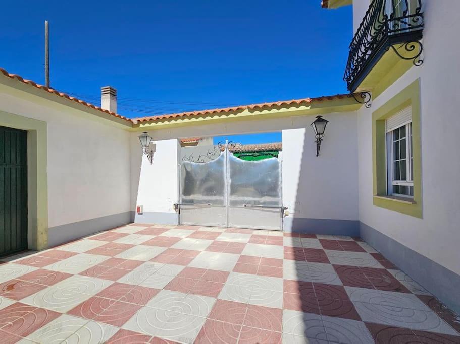 הוילה Fuentiduena de Tajo La Casa Del Arbol מראה חיצוני תמונה