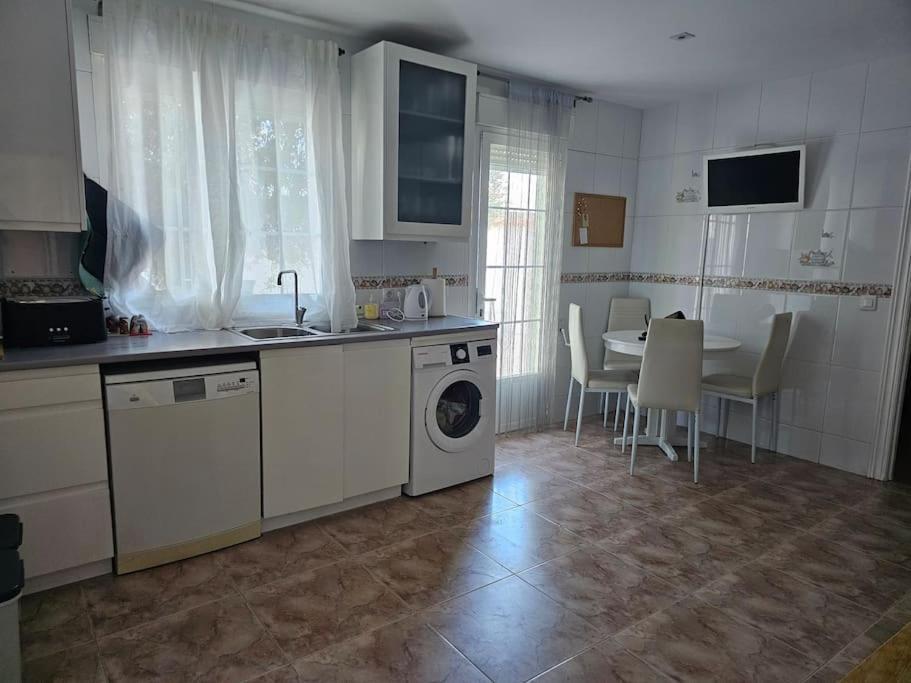 הוילה Fuentiduena de Tajo La Casa Del Arbol מראה חיצוני תמונה